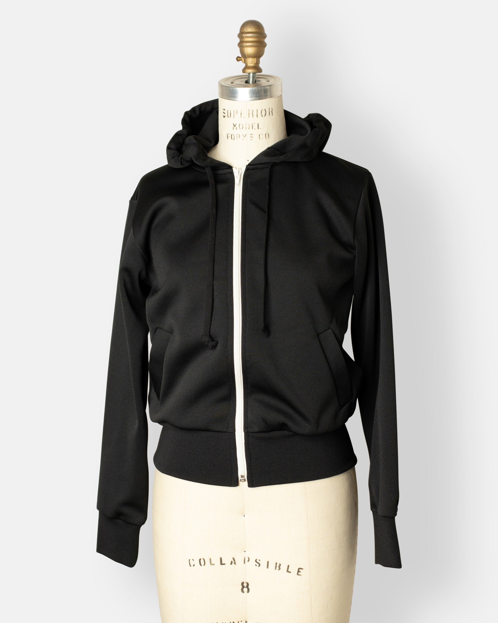 comme des garçons black | noodle stories
