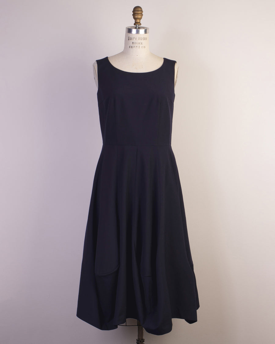 curved seam sleeveless dress