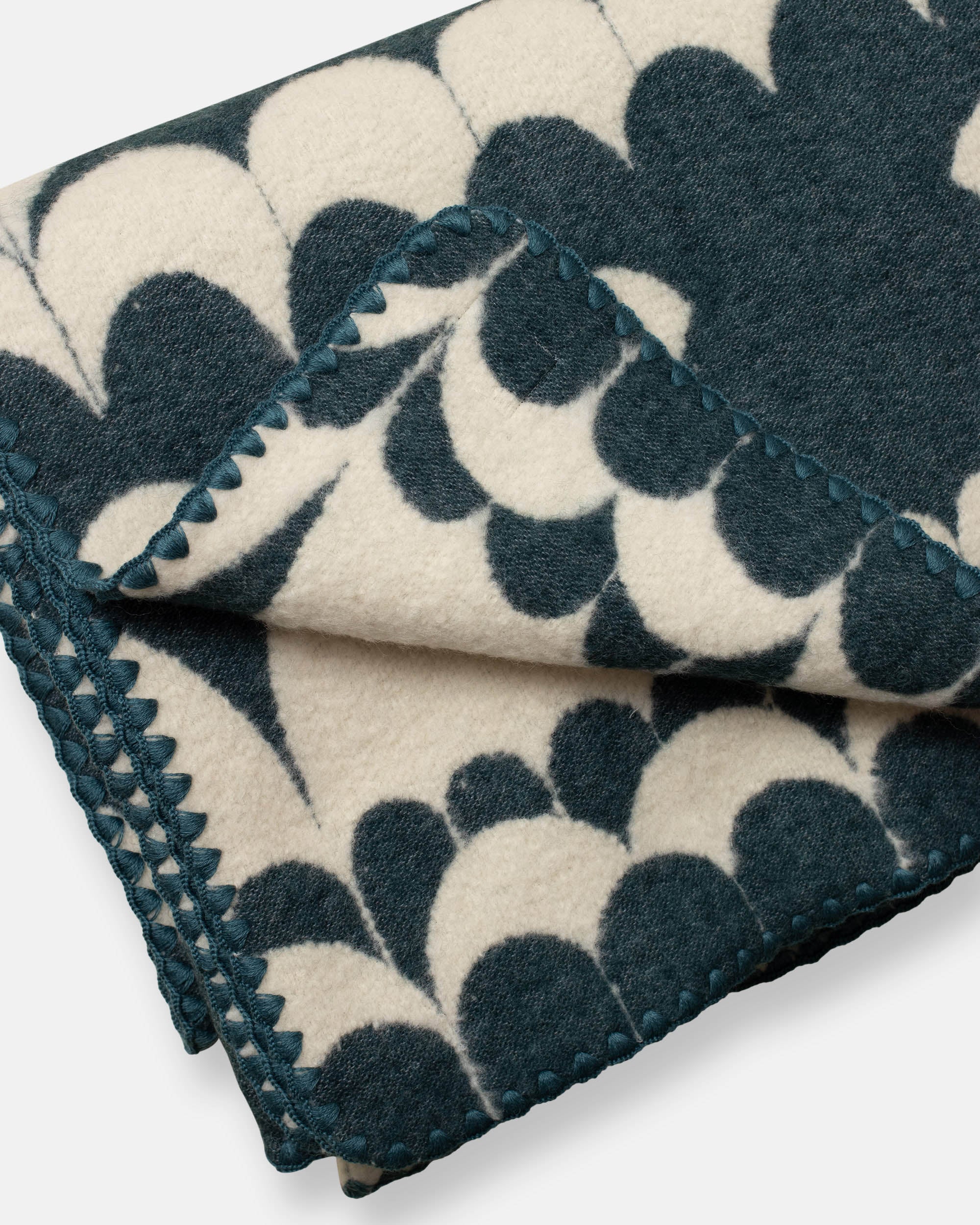 mina perhonen l noodle stories