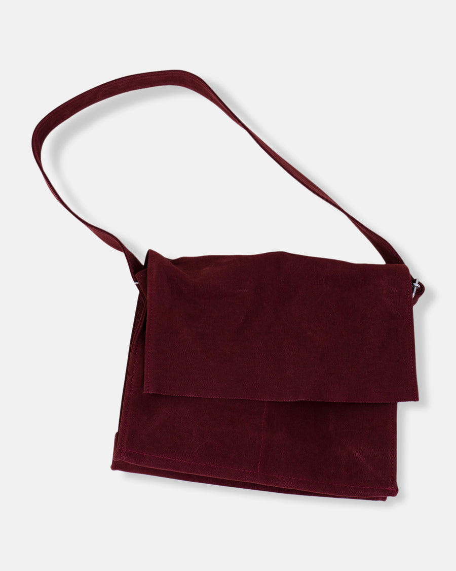 medium washed canvas shoulder bag