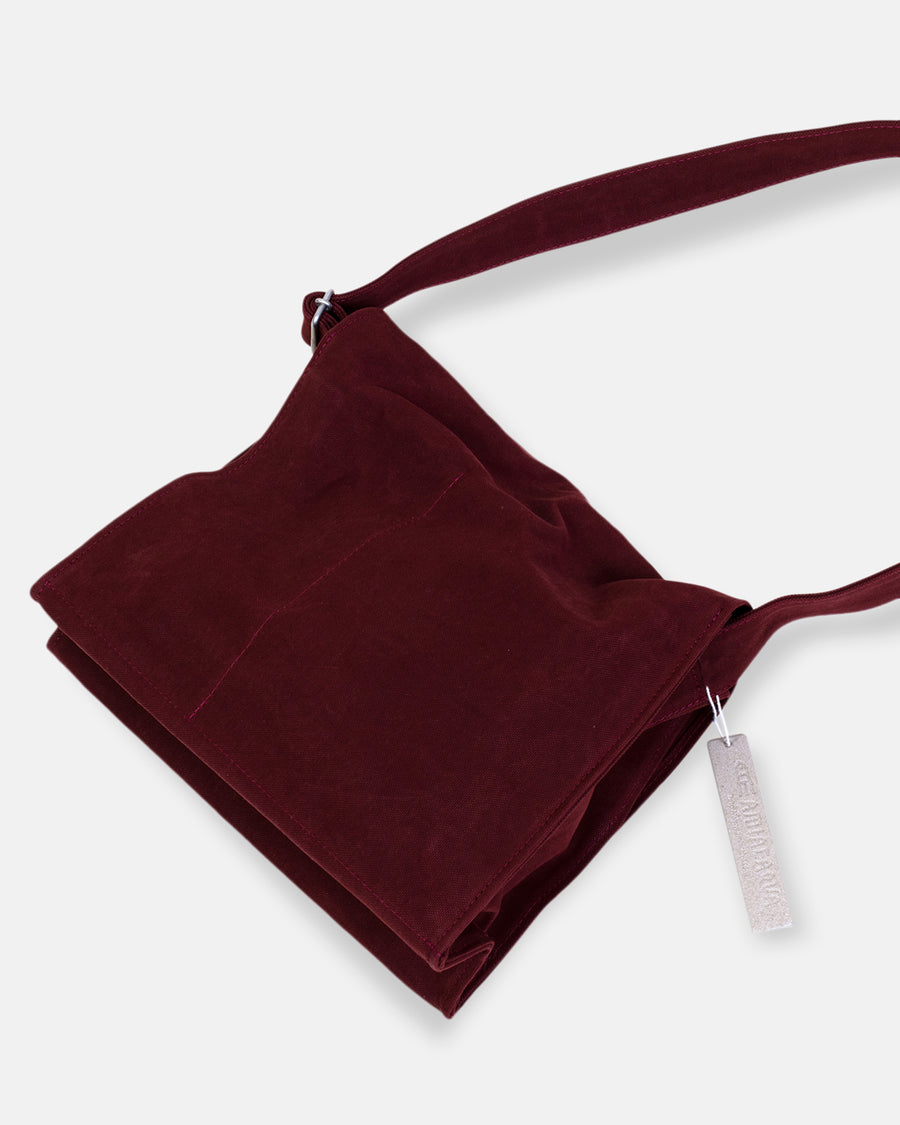 medium washed canvas shoulder bag