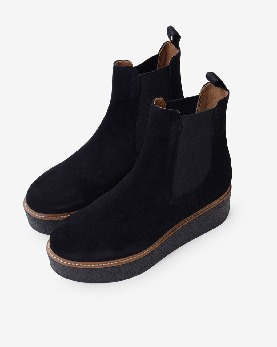 pooky chelsea boot