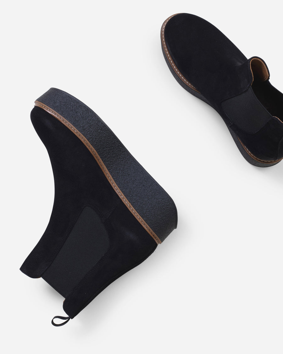 pooky chelsea boot