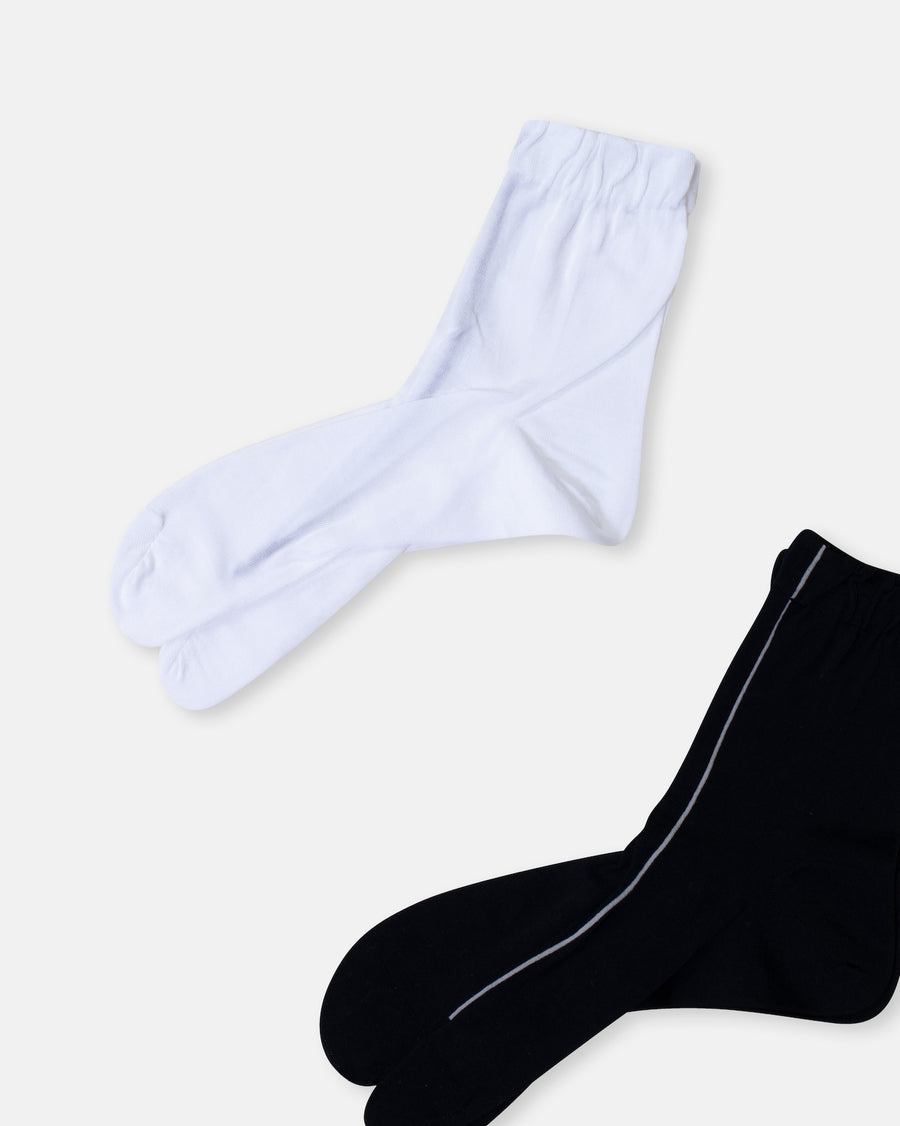 tabi with line socks