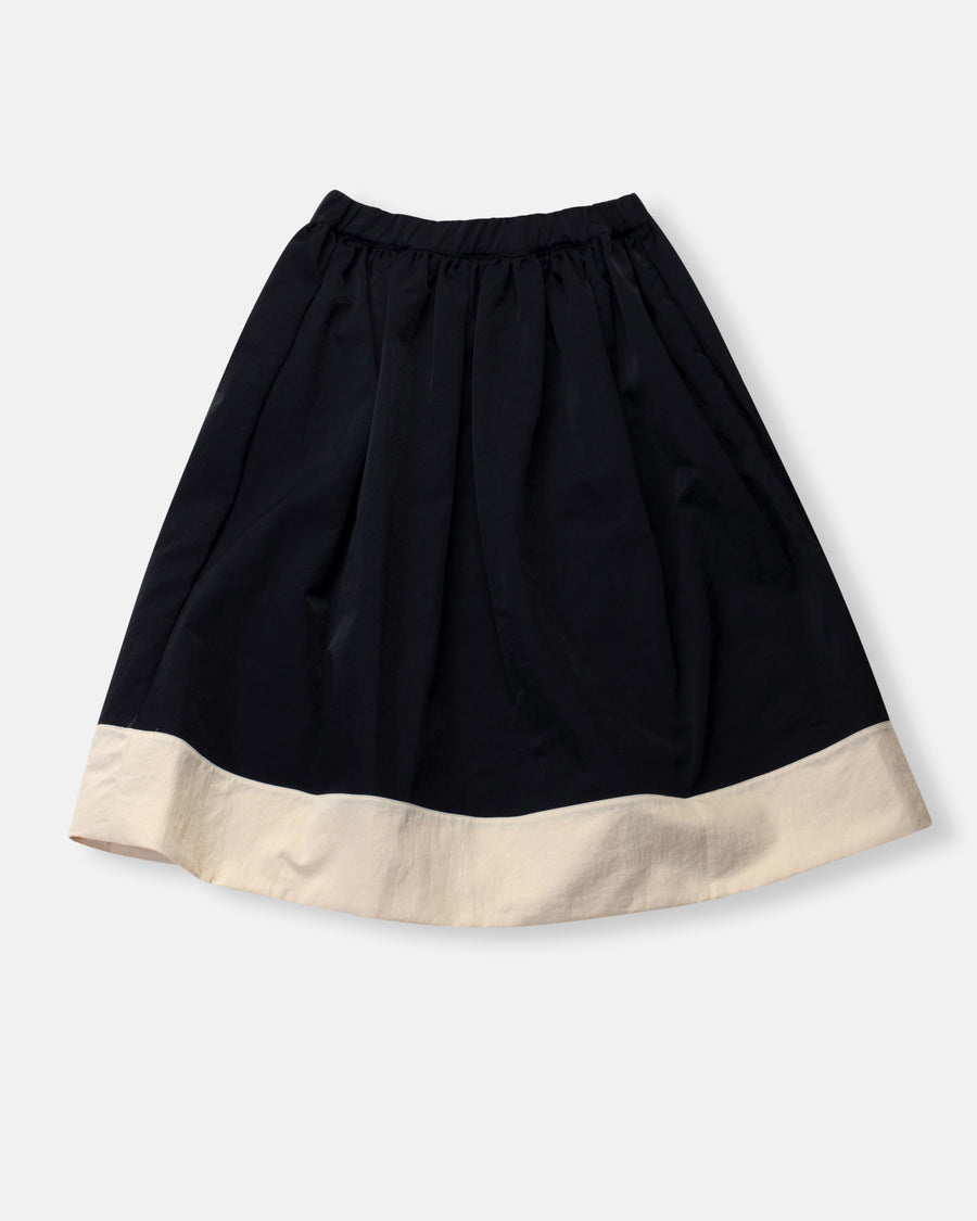 contrast hem skirt