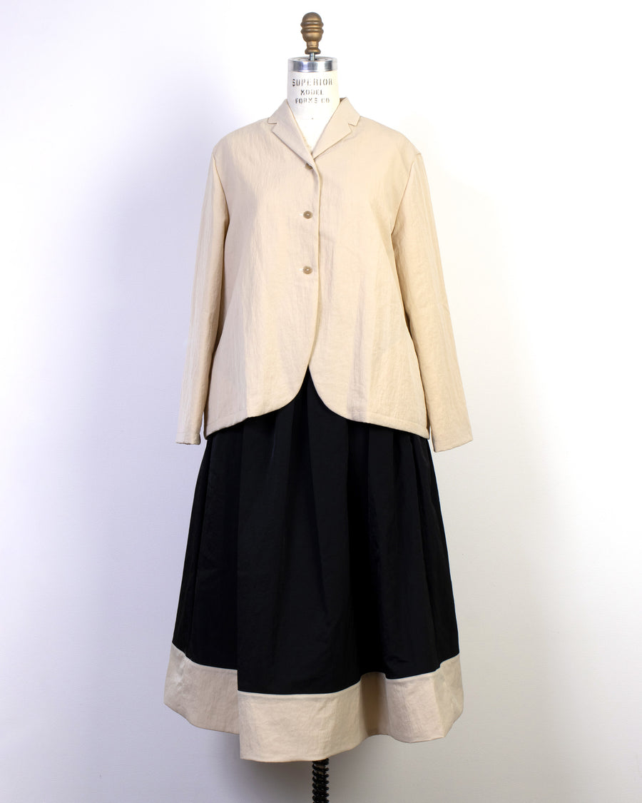 contrast hem skirt