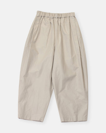 front tuck back pocket pants