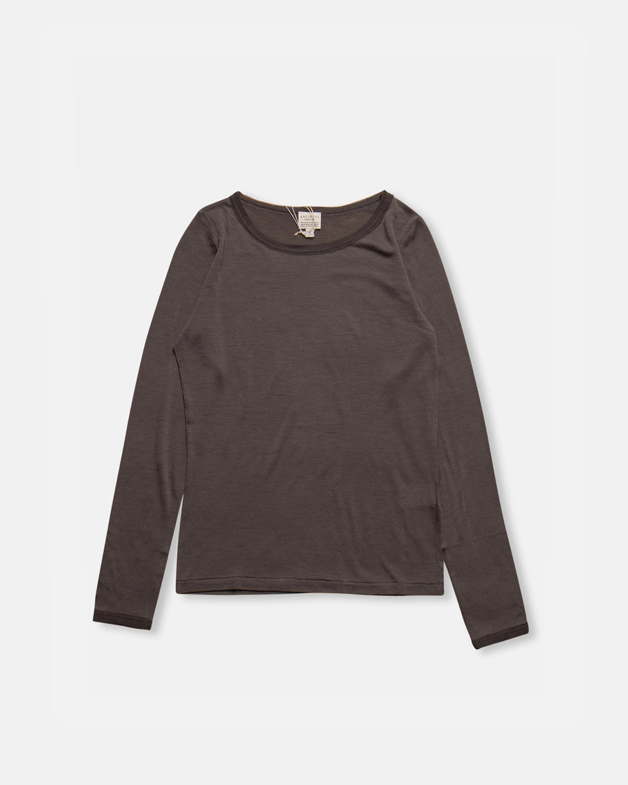 long sleeve t-shirt with mesh