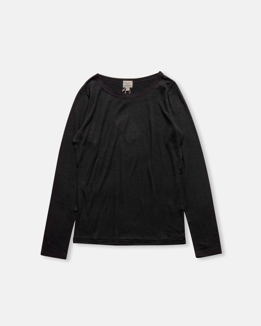 long sleeve t-shirt with mesh
