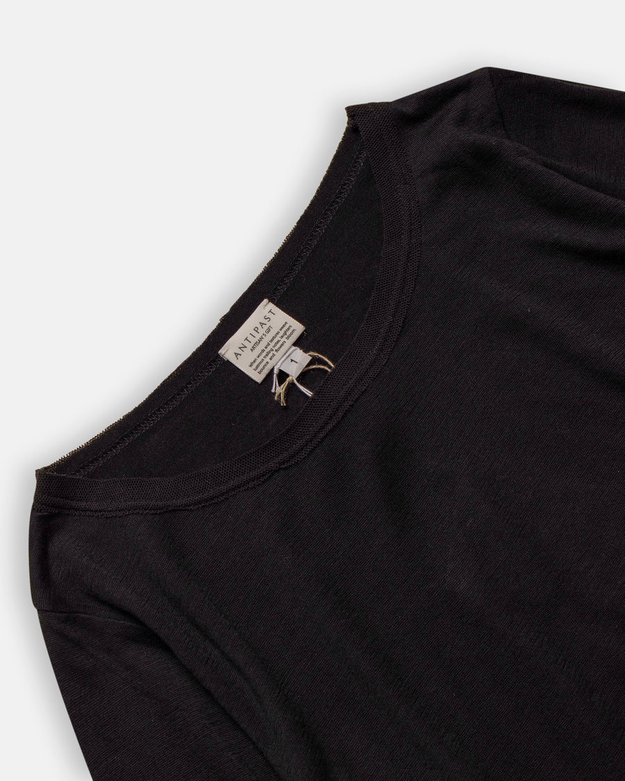 long sleeve t-shirt with mesh