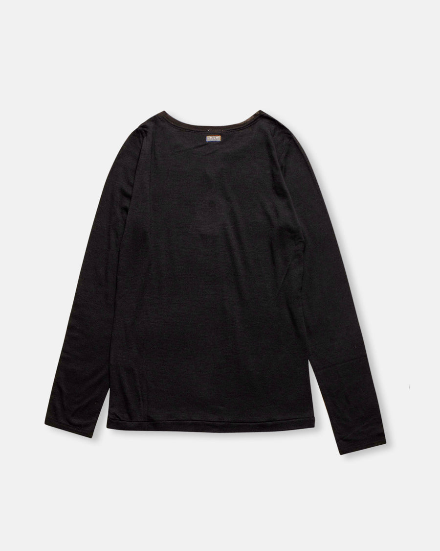 long sleeve t-shirt with mesh