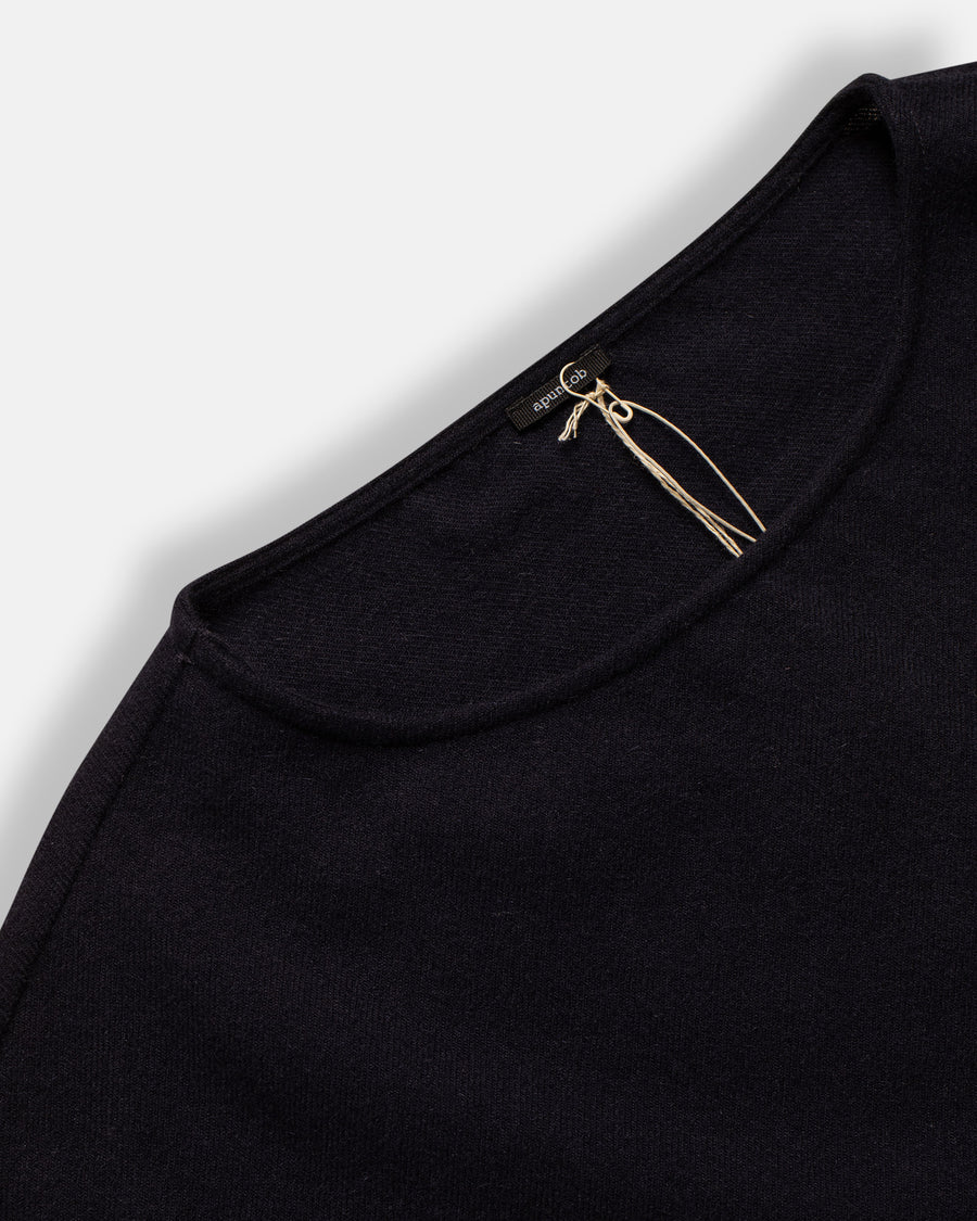 boatneck top