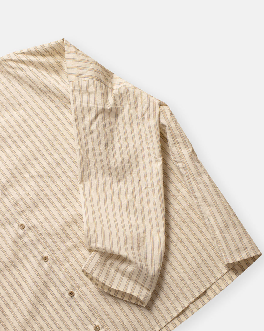 collared shirt