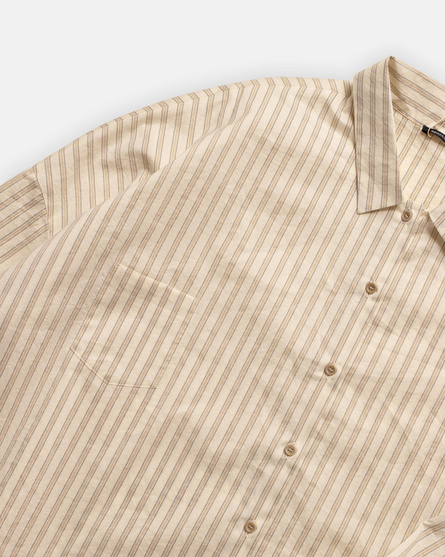 collared shirt