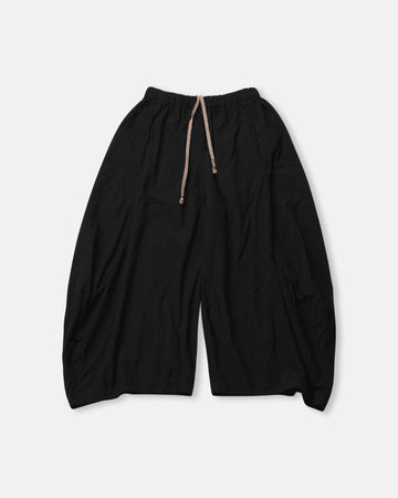 curved seam cropped pants