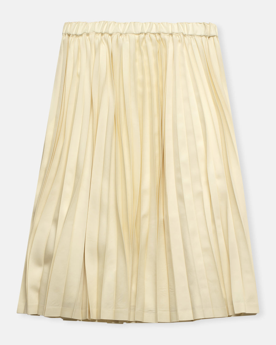 pleated skirt