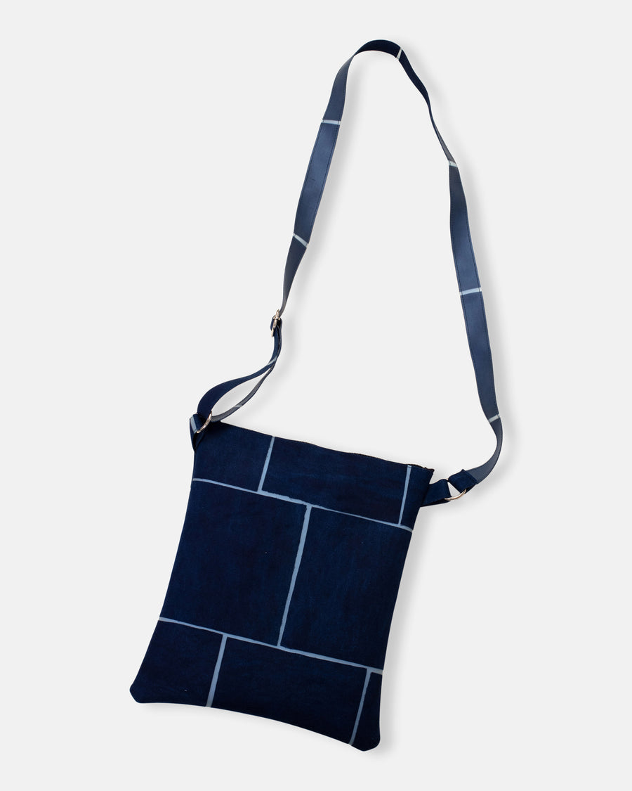 indigo medium bag with zip