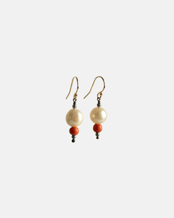 cream akoya pearl & coral 4-part earrings