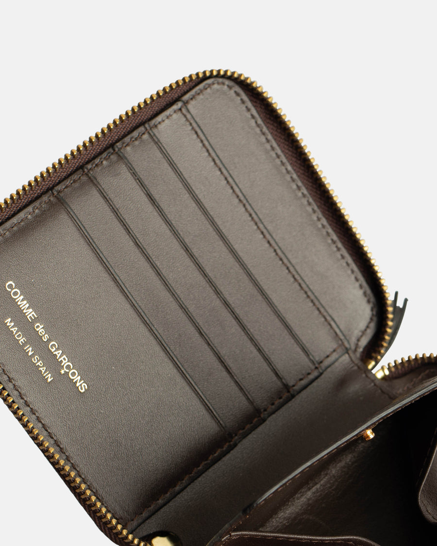 outside pocket zip around wallet