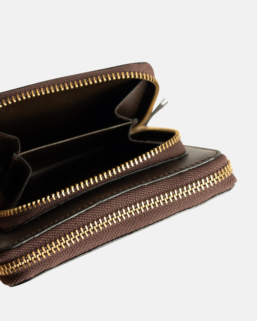 outside pocket zip around wallet
