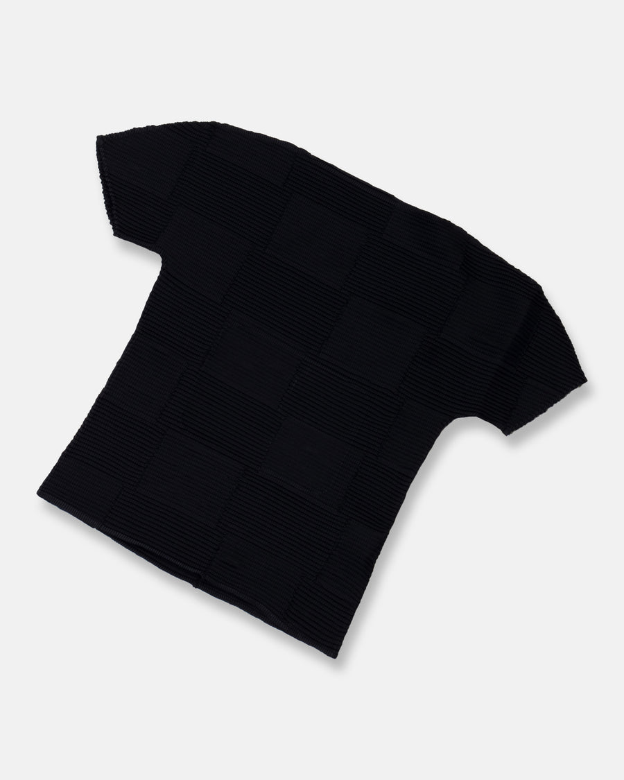 checkered pleats top