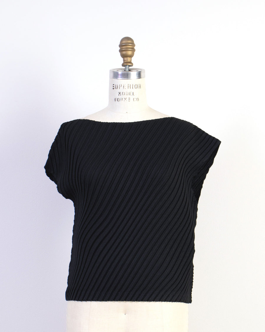 linen like pleats top