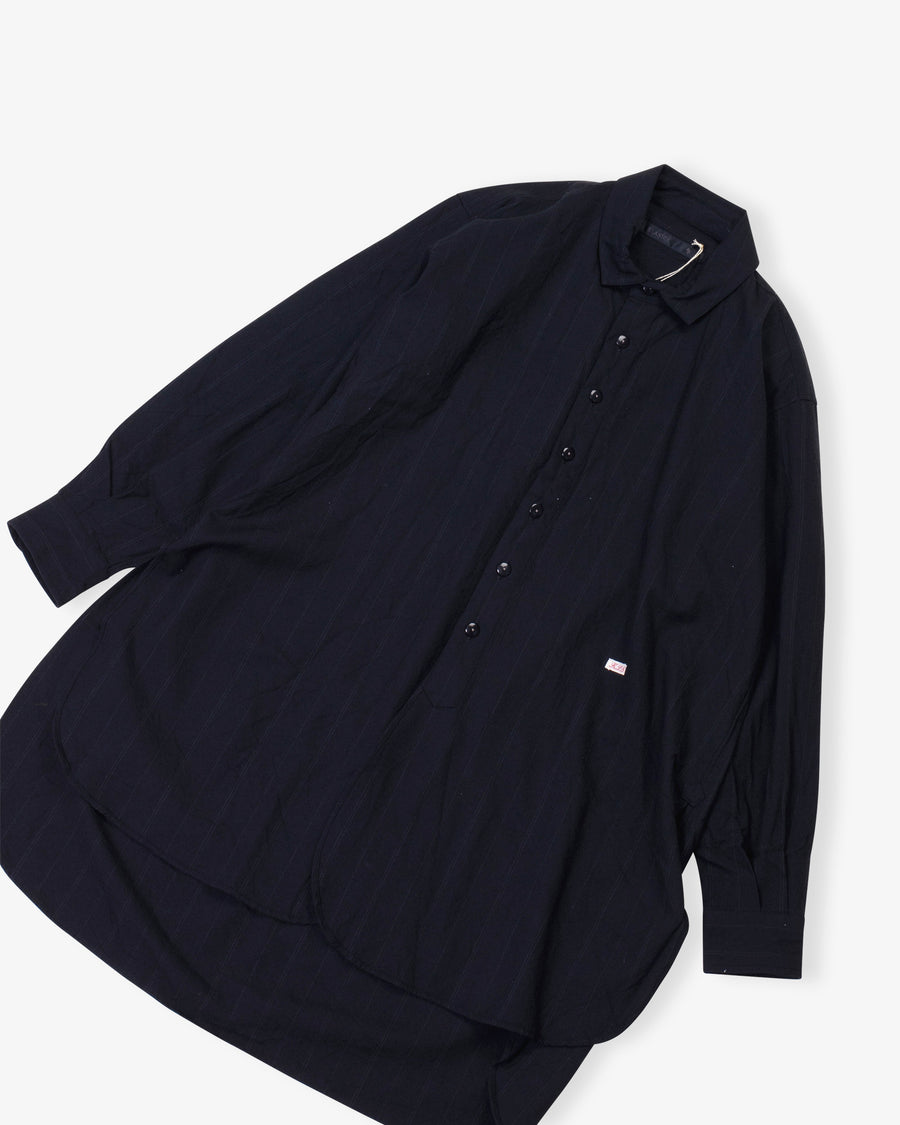 short collar oversized shirt