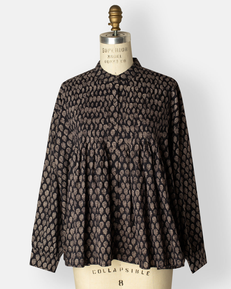 leaf print banded collar shirt