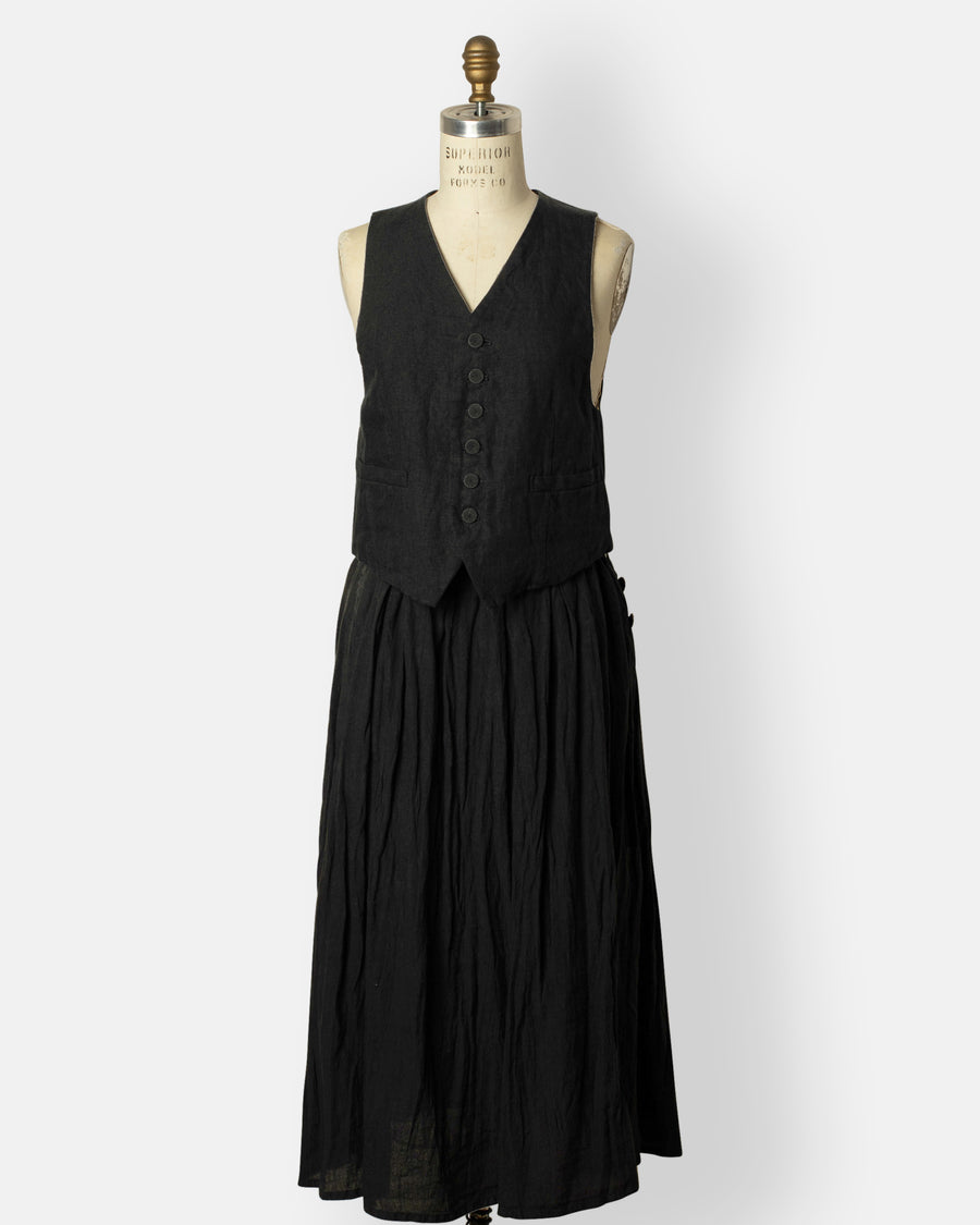 canvas and yarn dyed stripe v-neck vest
