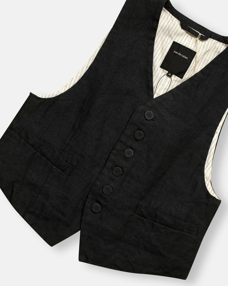 canvas and yarn dyed stripe v-neck vest