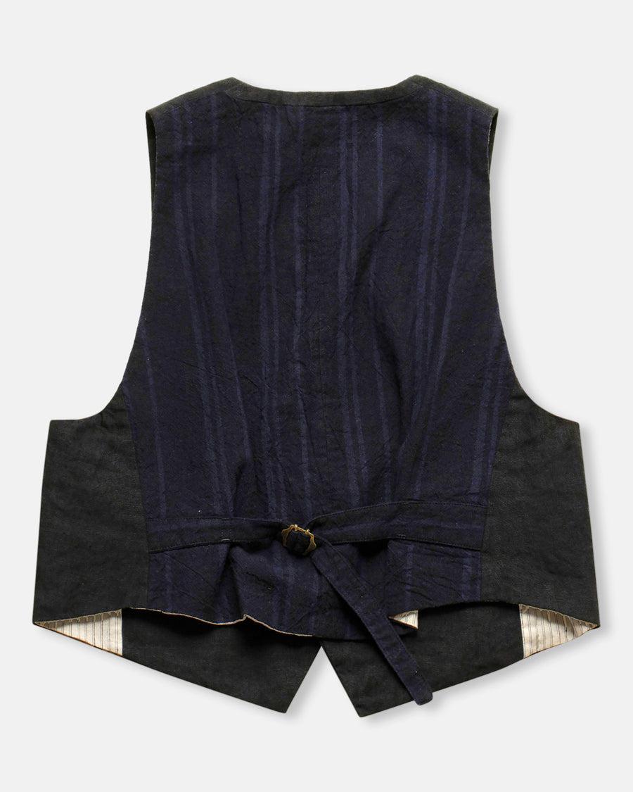 canvas and yarn dyed stripe v-neck vest