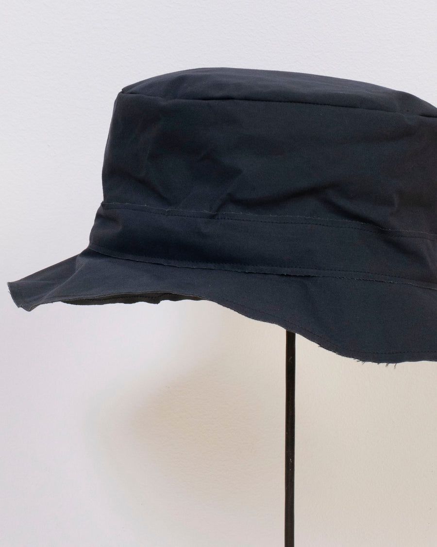 small walk time short hat
