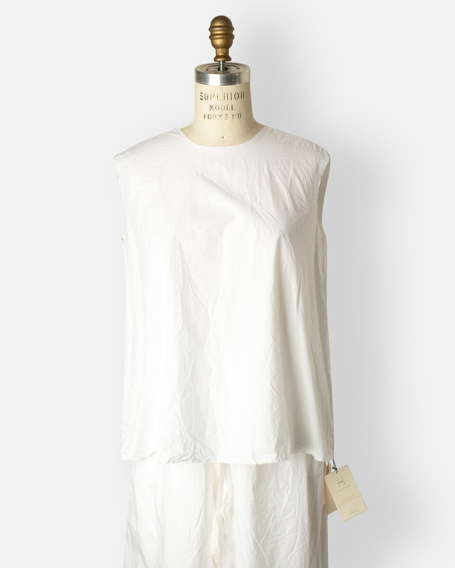 pleated square back sleeveless top