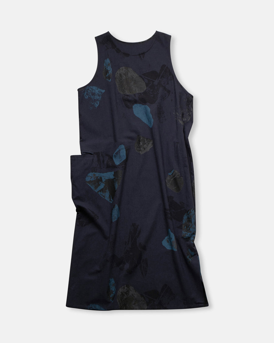 sleeveless right side piping dress