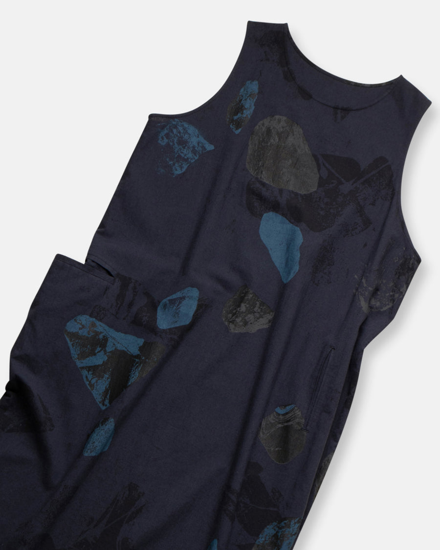 sleeveless right side piping dress