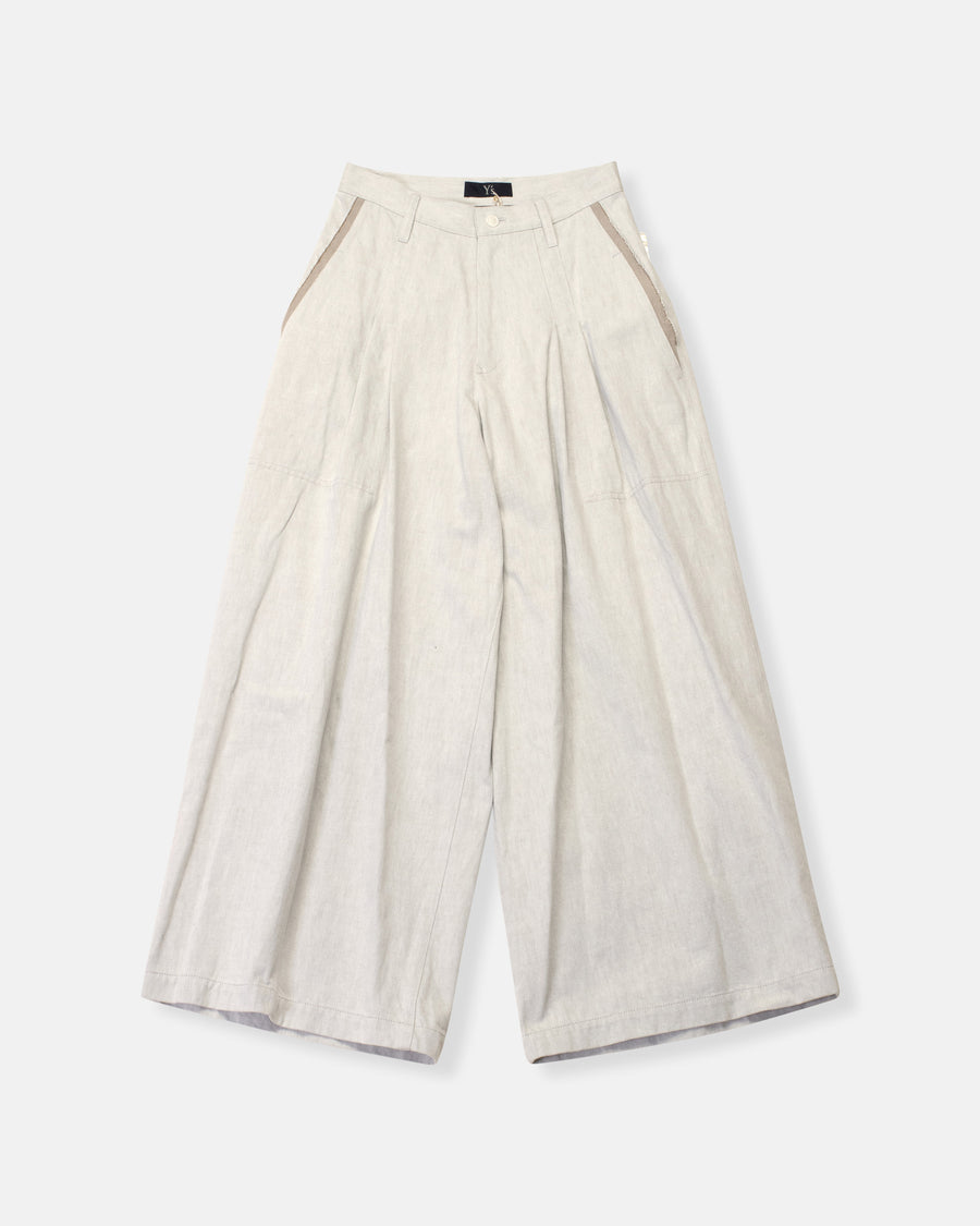 two tucks wide pants