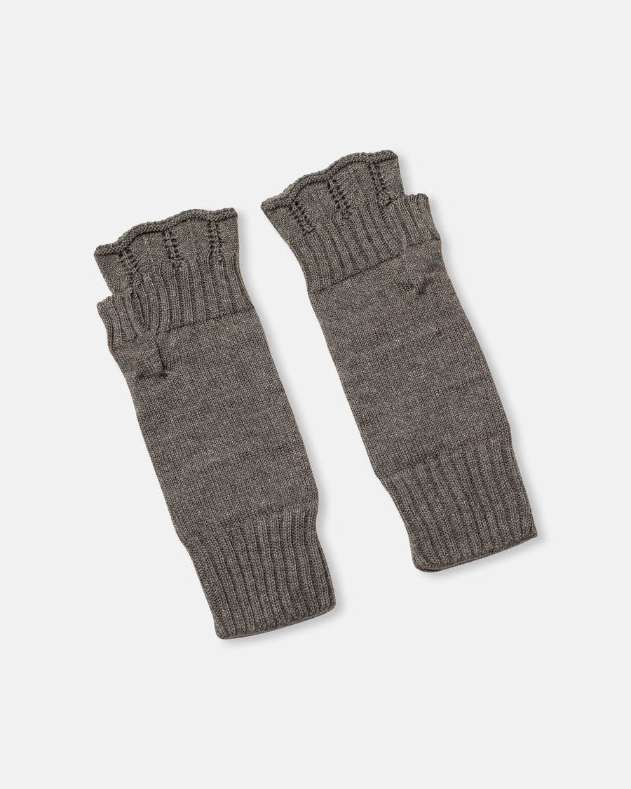 knitted gloves