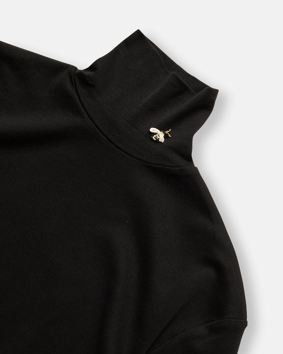 high neck t-shirt with bee