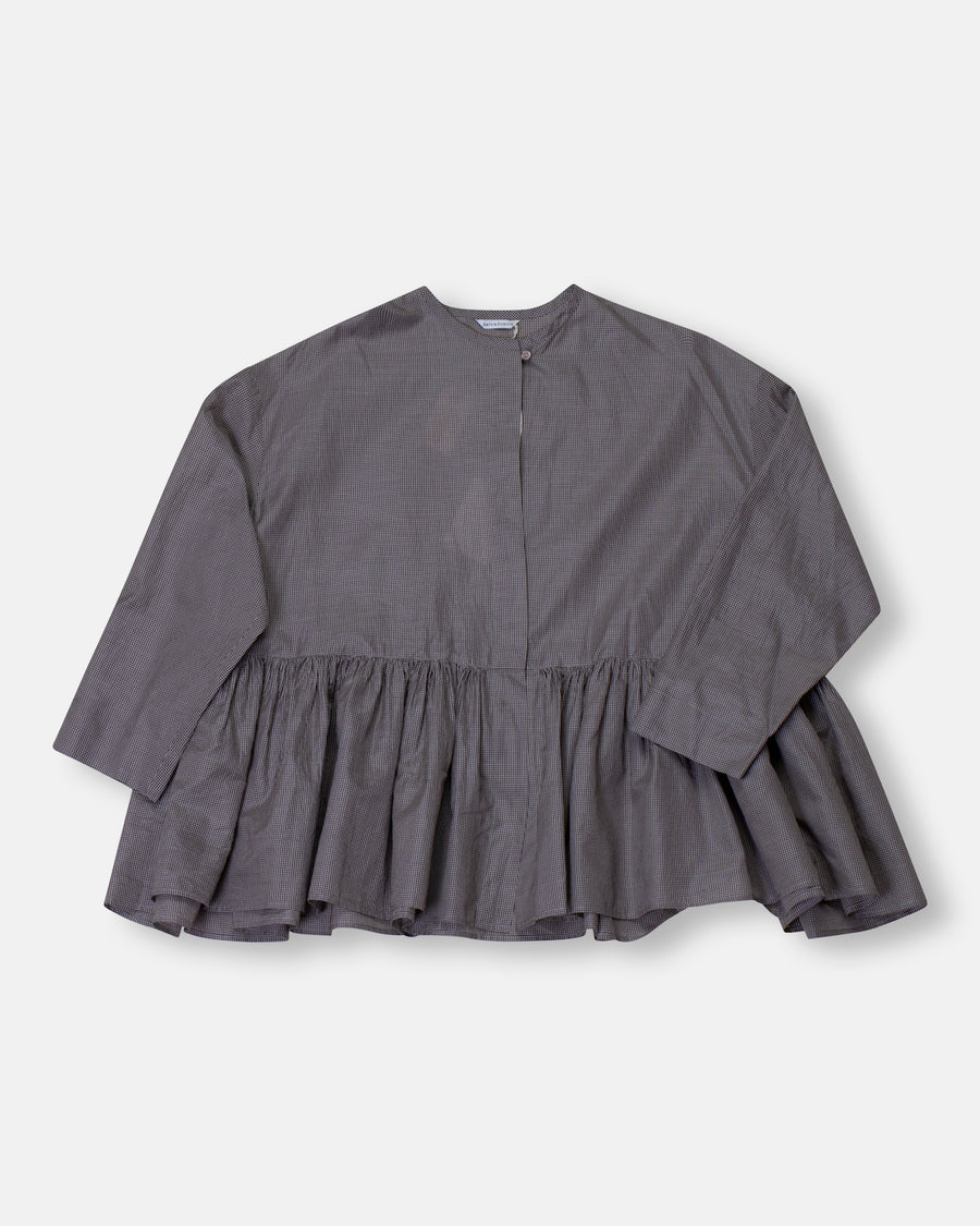 gather bottom shirt
