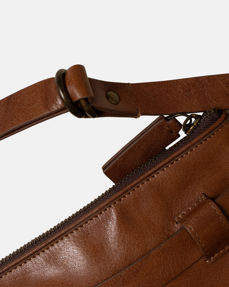 flat pouch & belt