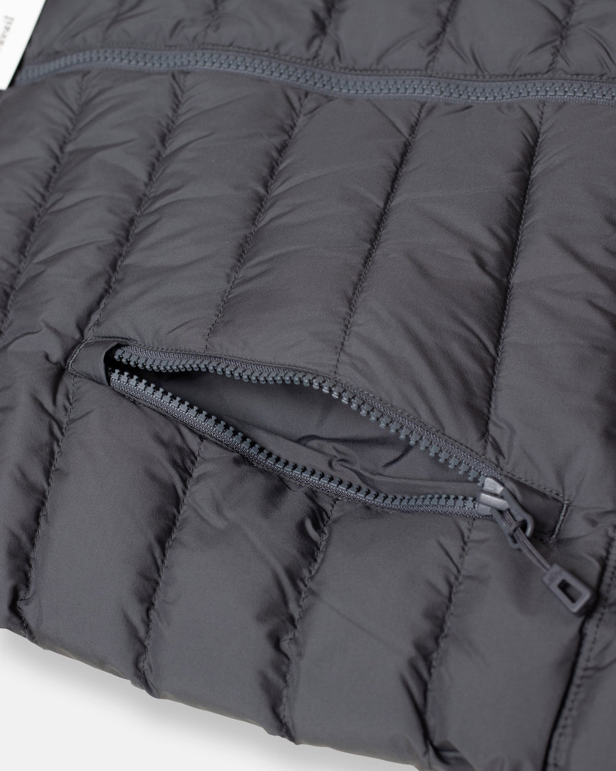 middle down hooded jacket