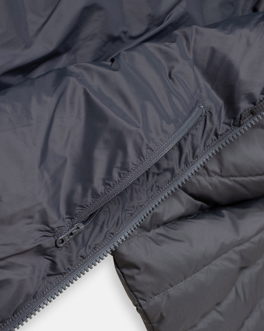 middle down hooded jacket