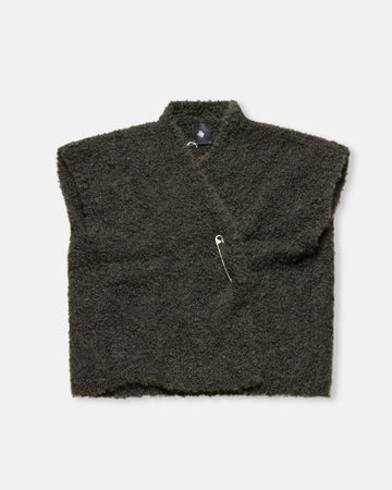 bouclé vest with pin