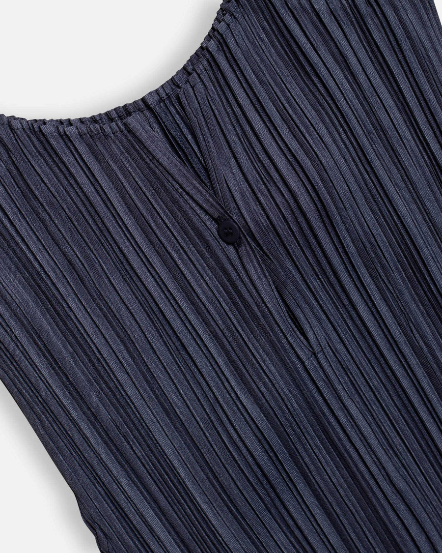 mellow pleats sleeveless top