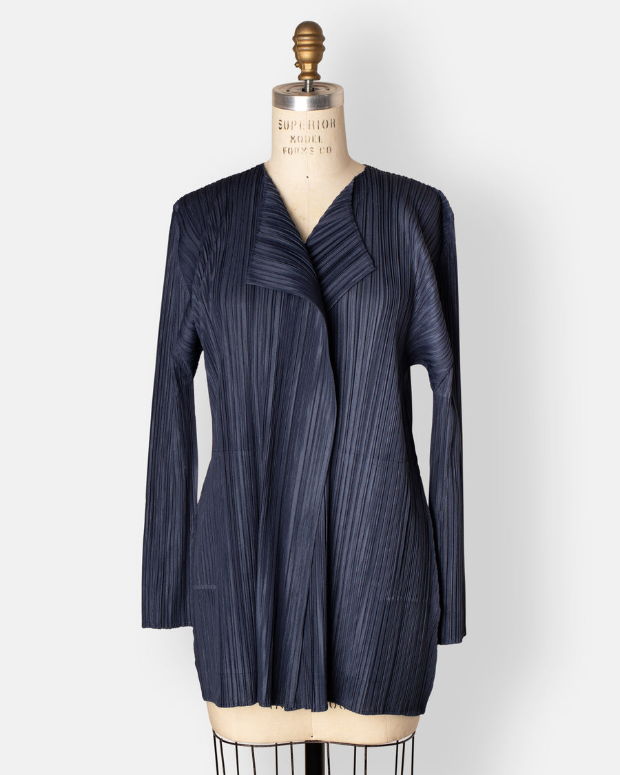 mellow pleats cardigan