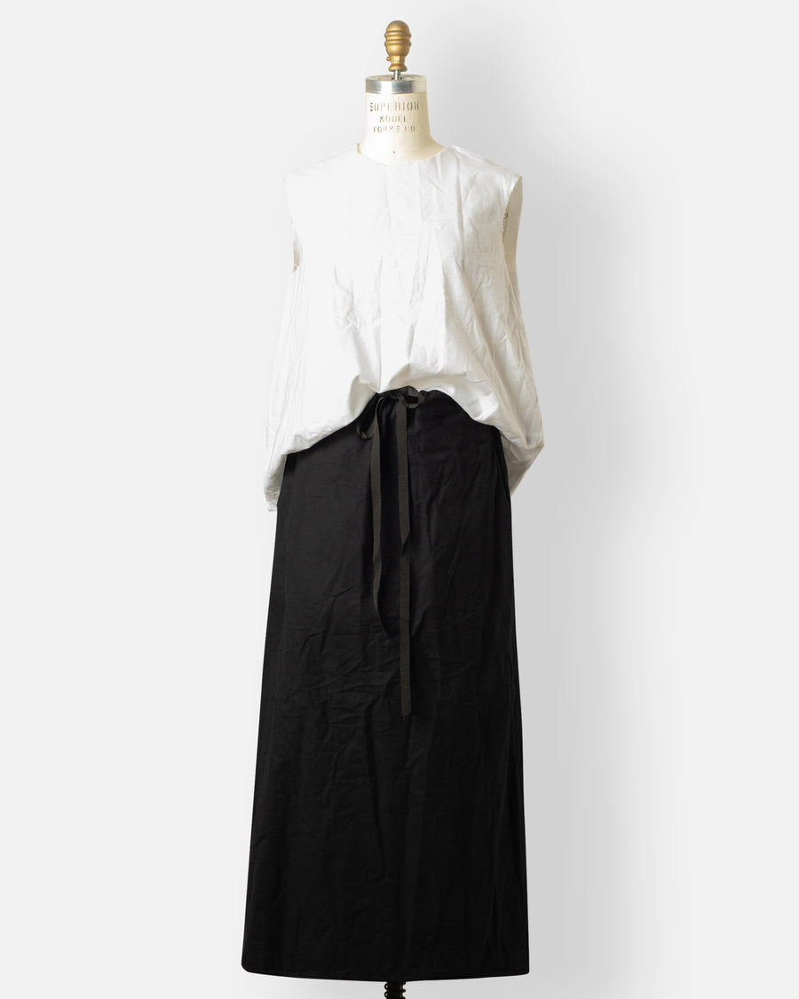 pleated back twisted long skirt
