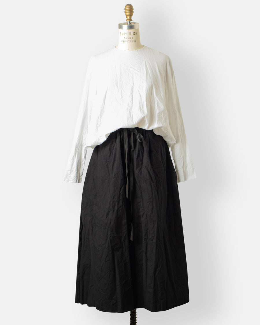 two pockets medium long skirt