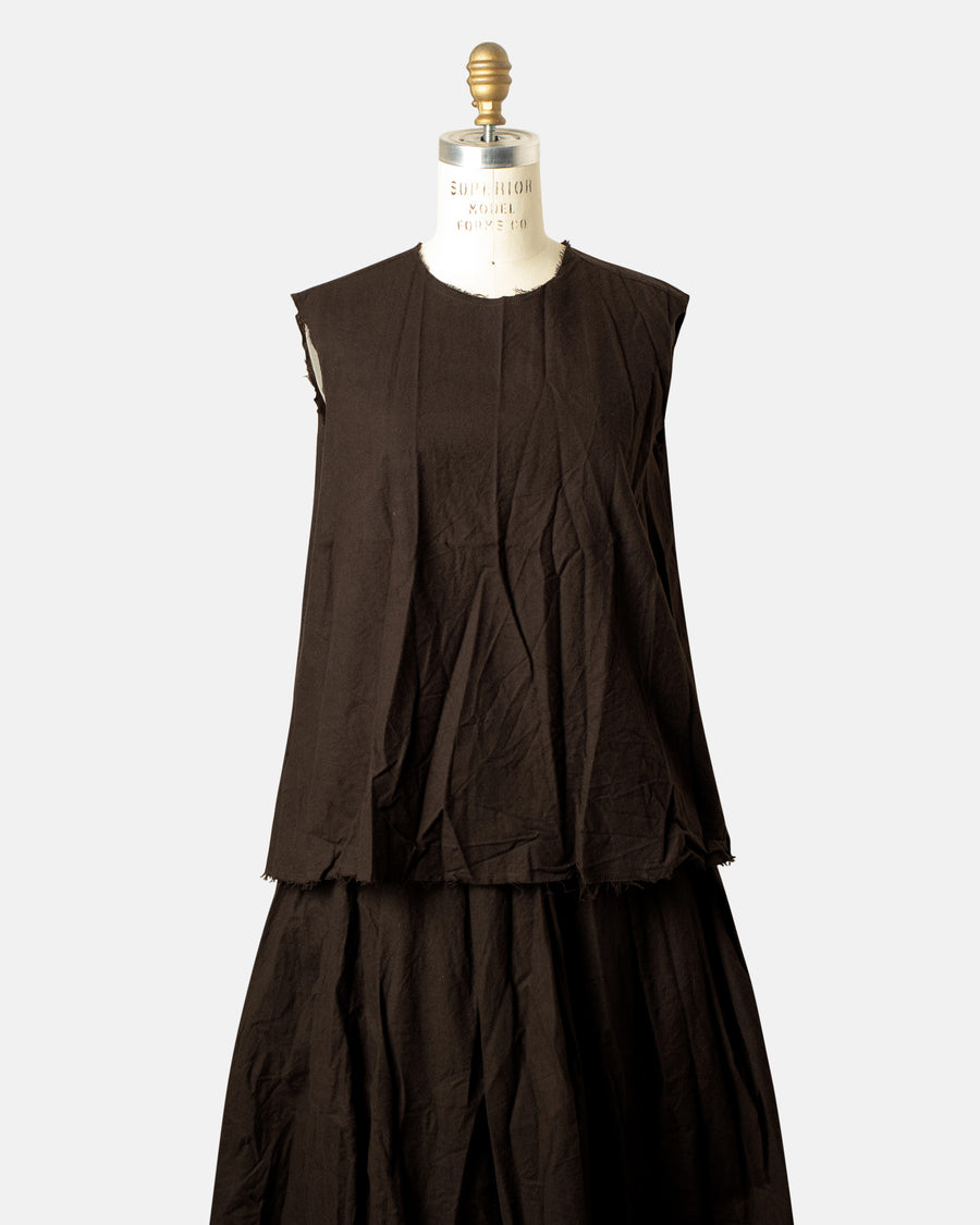 v-back sleeveless top