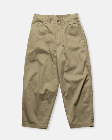 side dart untrimmed pants