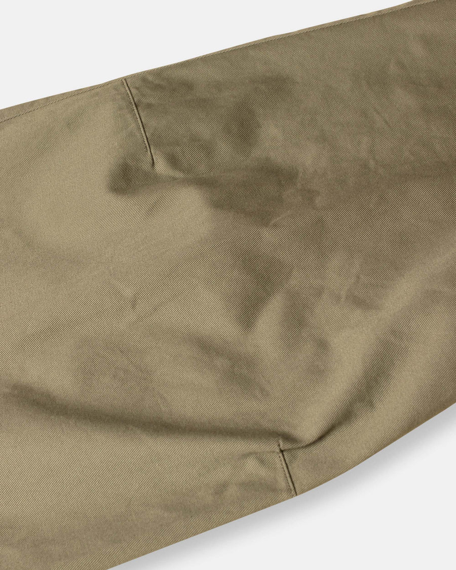 side dart untrimmed pants